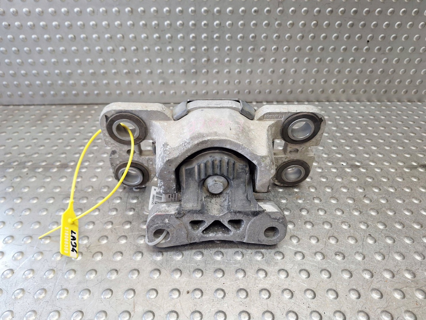 gearbox mount EJ32-7M121-AD JAGUAR E-PACE X540 LIFT