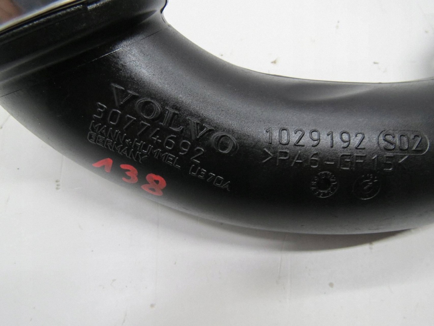 hadice trouba vedení intercoolera VOLVO S60 II V60 a 30774692