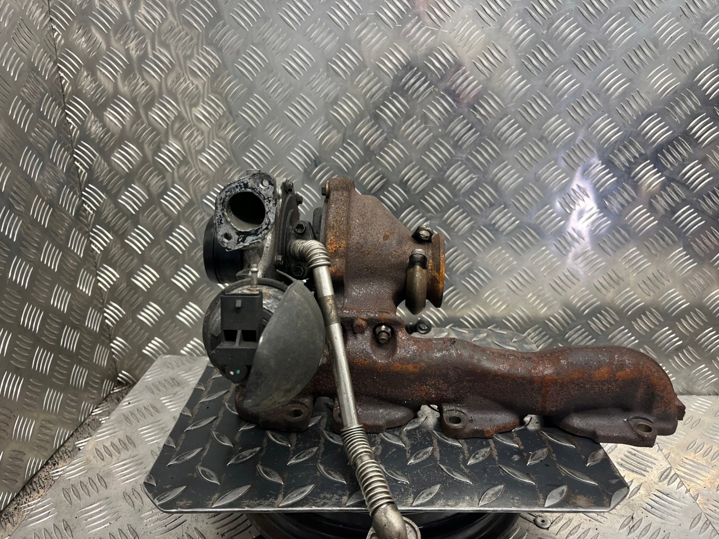 TURBINA turbo OPEL INSIGNIA 55570748