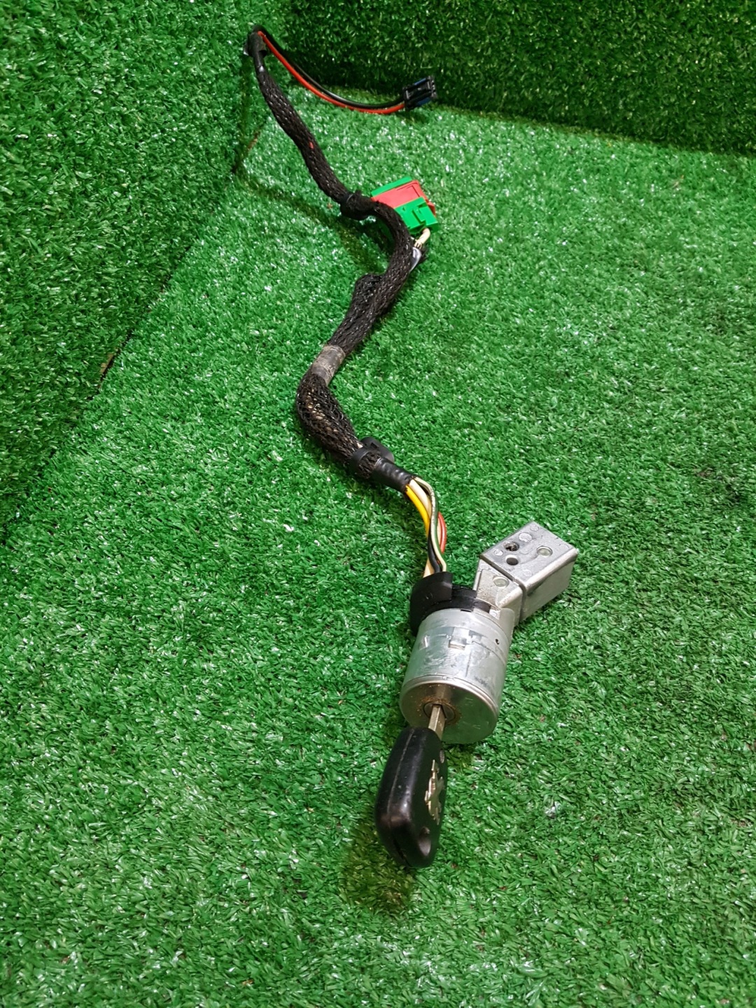 ignition Z KLUCZYKIEM PEUGEOT 307 36353100