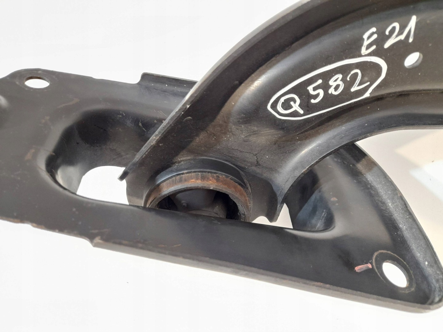 Toyota Corolla E210 E21 2020 arm rear left (Q582)