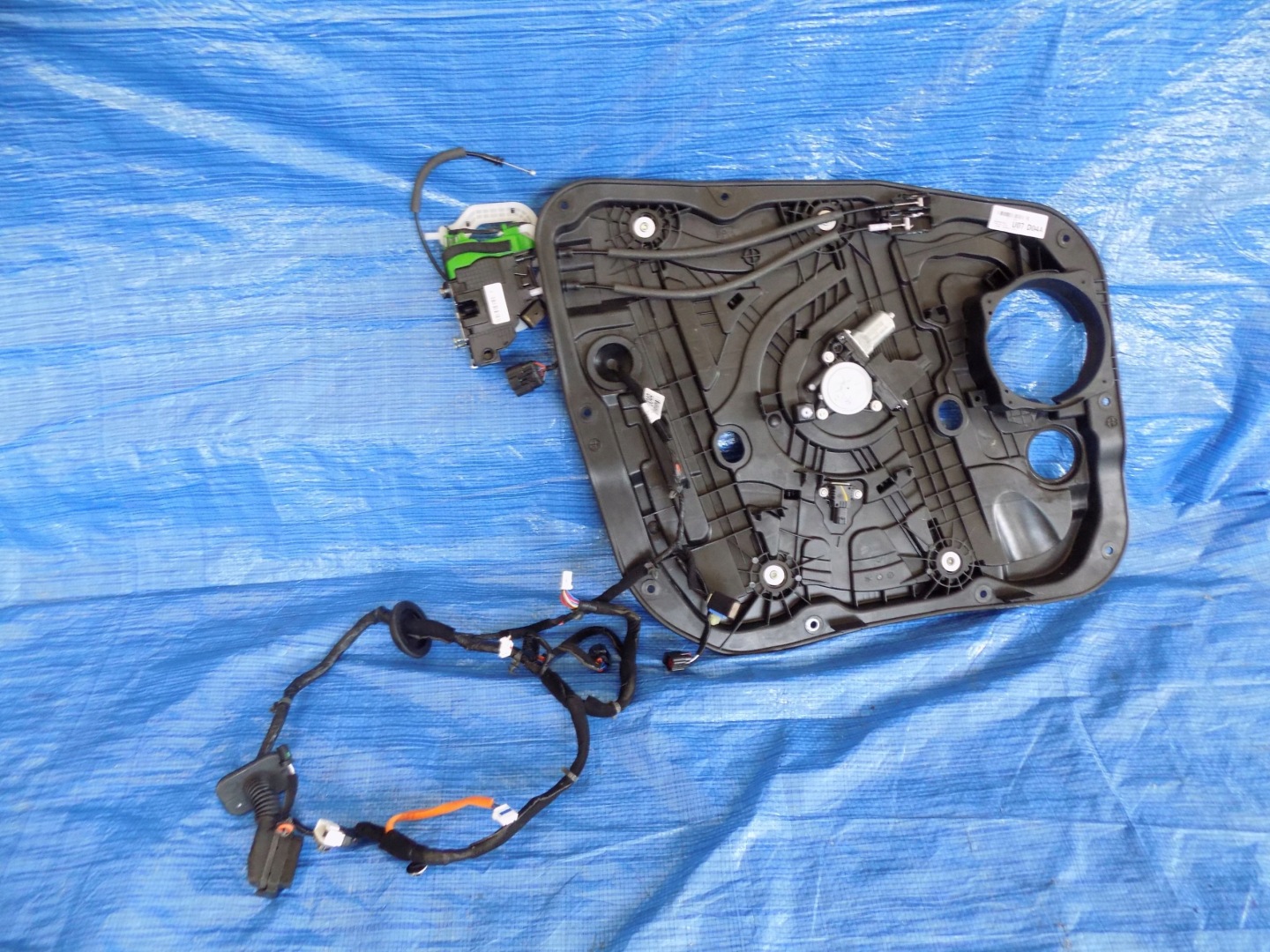 window regulator mechanism left front SORENTO III