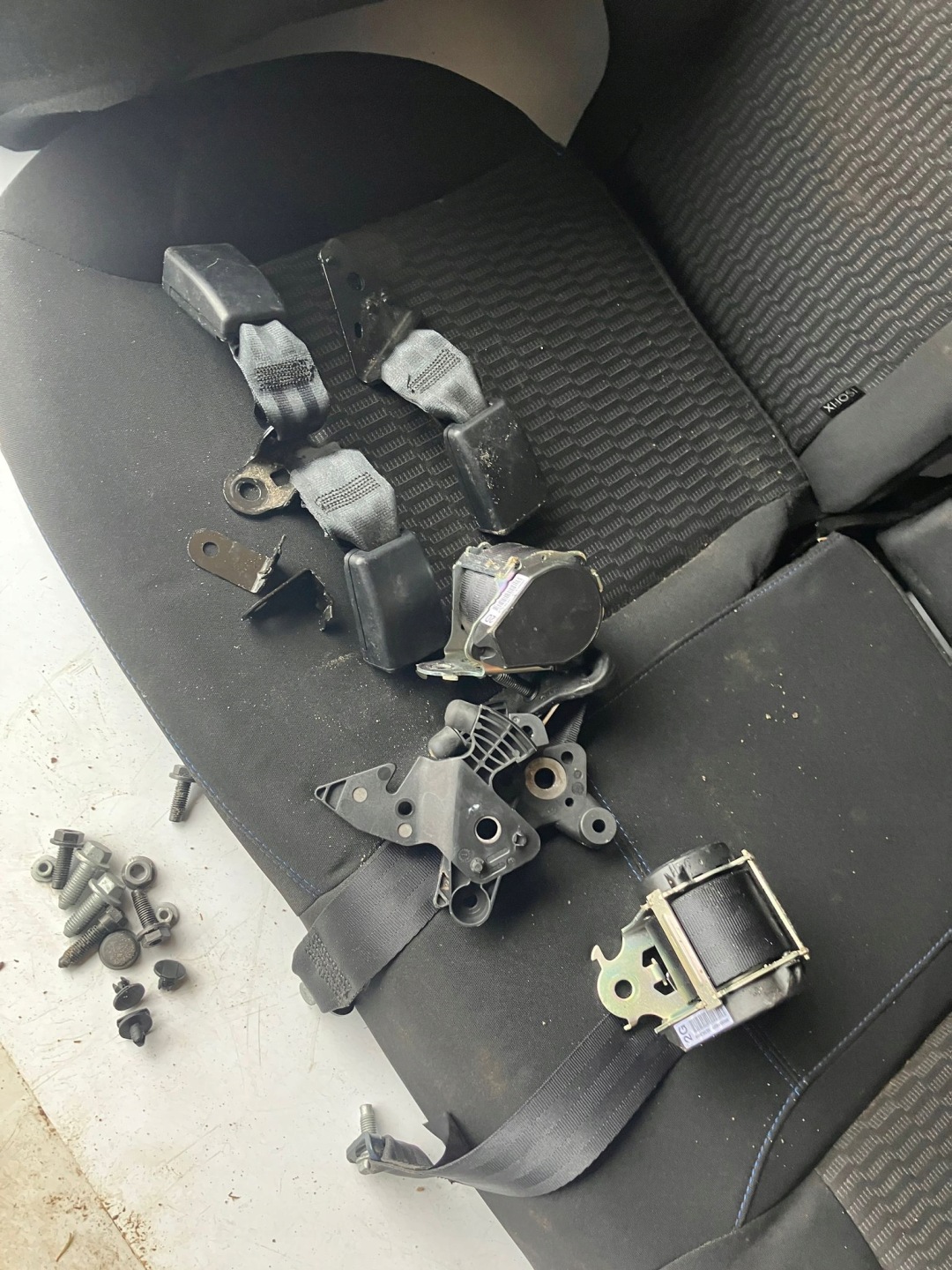 Sitz Gurten AUTOTEPPICHE 208 LIFT blaue NIC