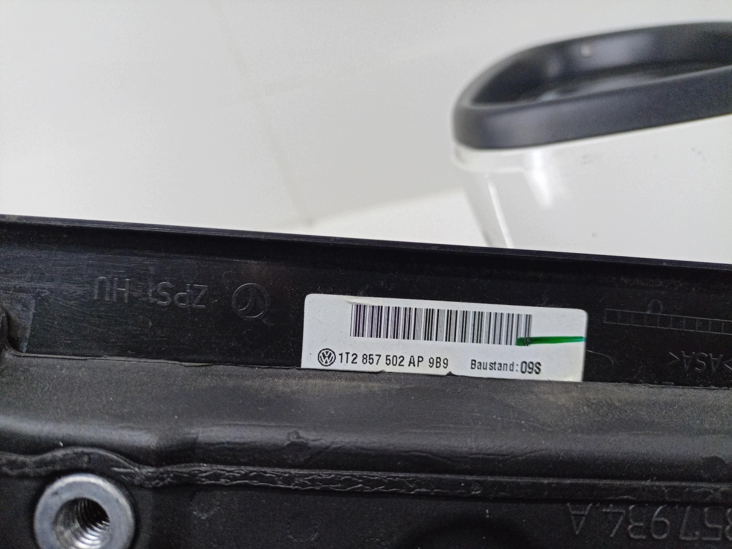mirror exterior right side Volkswagen Touran 2nd facelift 2011