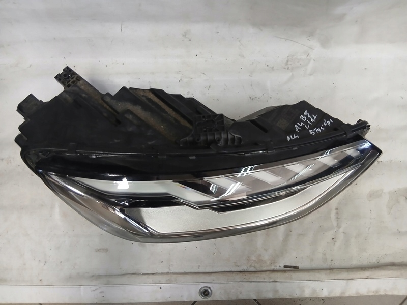 Licht vorne rechts AUDI A4 B9 8W0941034D