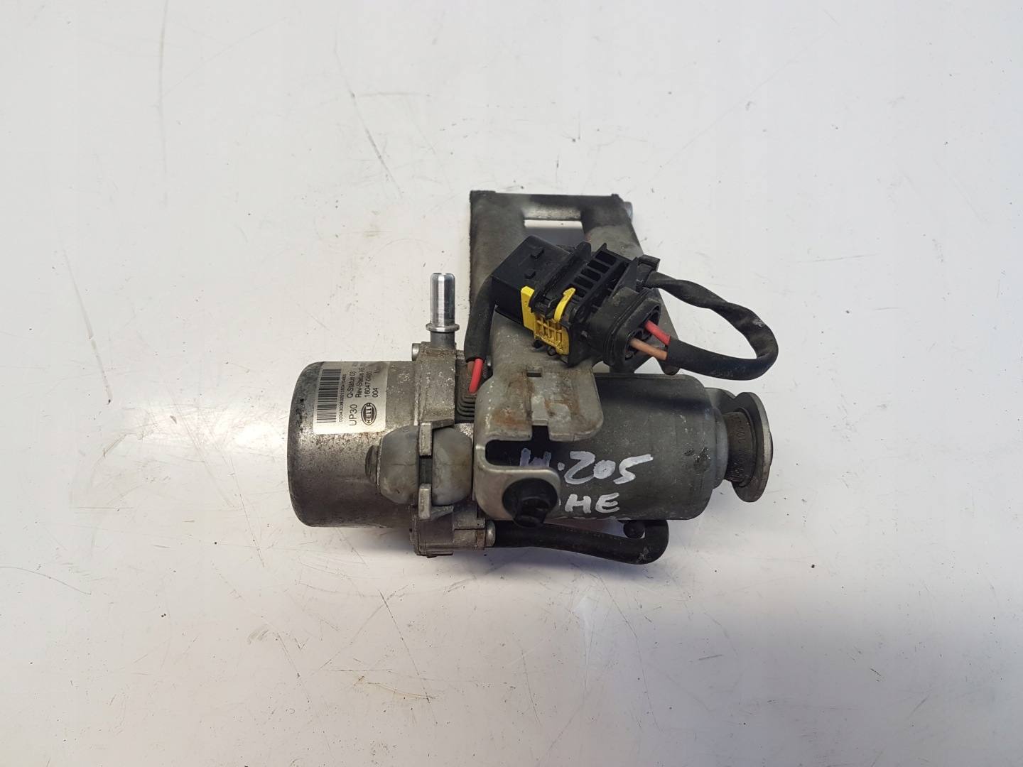 MERCEDES W205 2.0 cgi wakum vacum vacuum pump