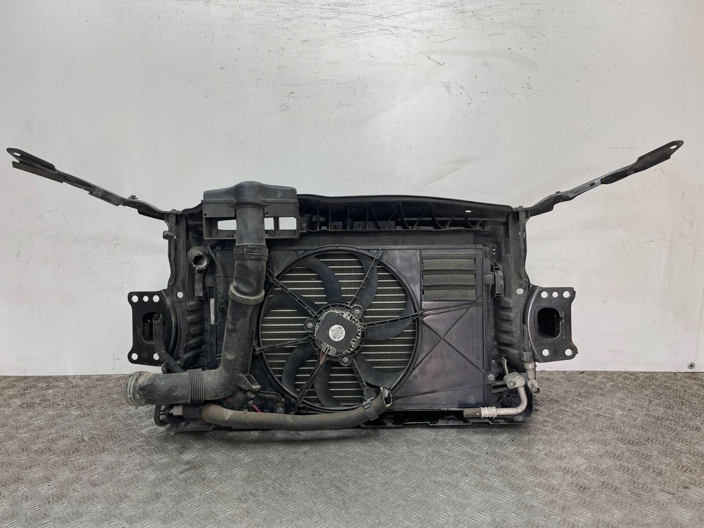 support panel for radiators front VOLKSWAGEN GOLF VI 6 08- 1.6 FSI 5K0