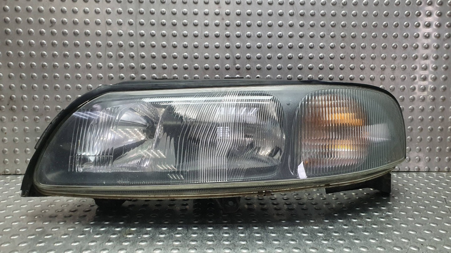 light REFLEKTOR left front 8620686 VOLVO V70 II S60 and EUROPA 00-04