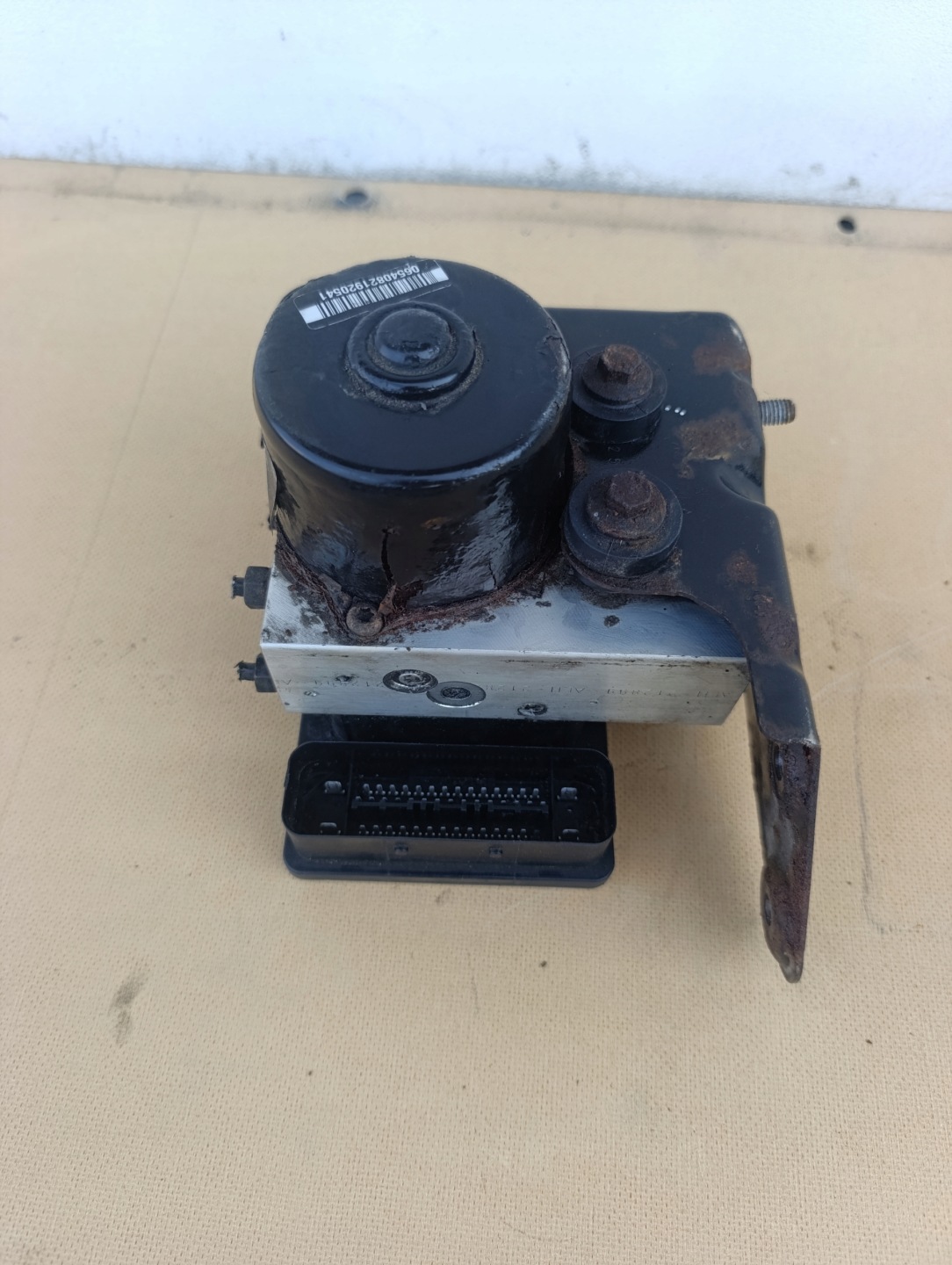 VW T5 pump ABS control unit 7H0614111H 7H0907379H