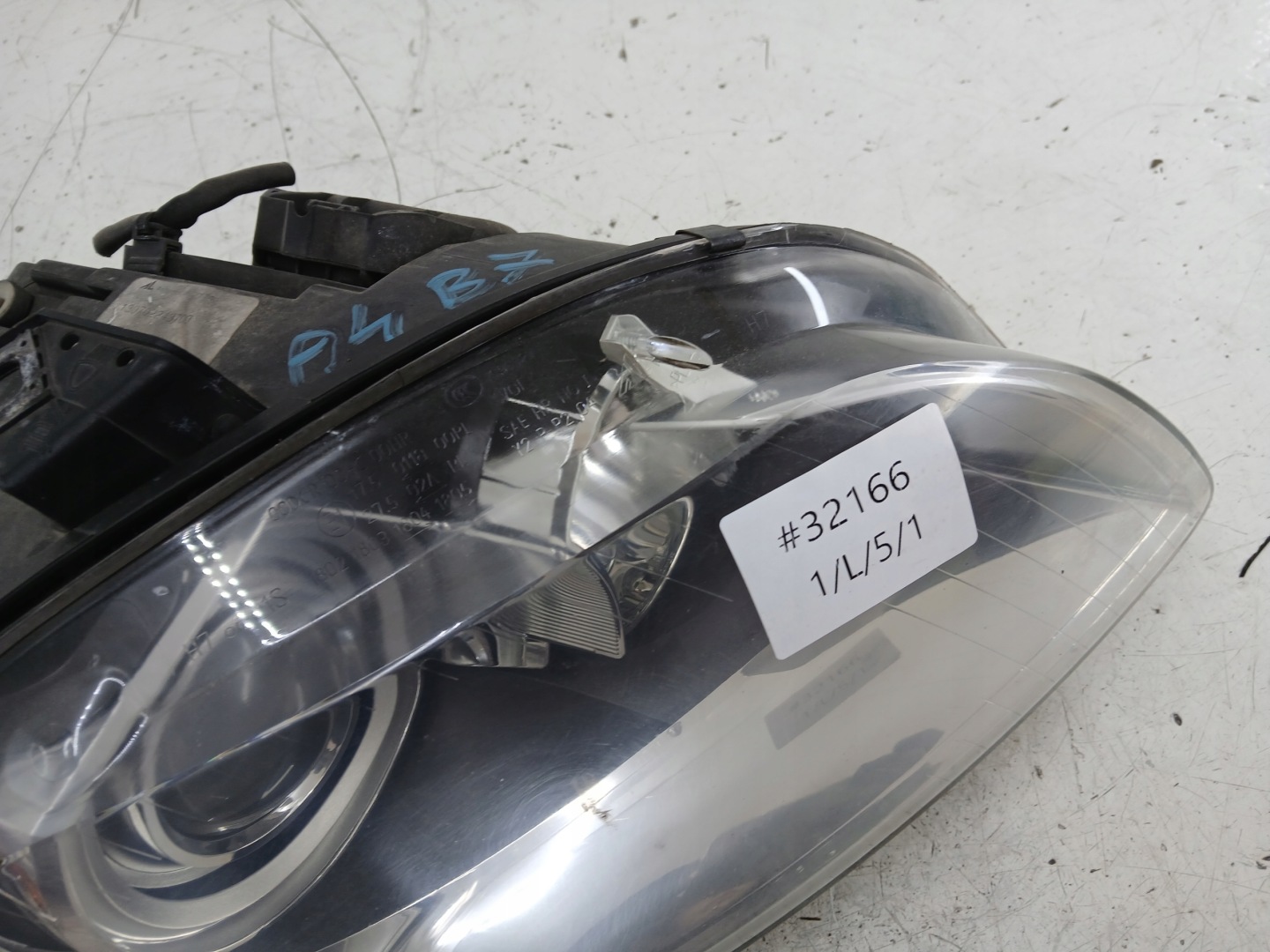 AUDI A4 B7 light right front BI XENON 8E0941030AS control unit LADNA