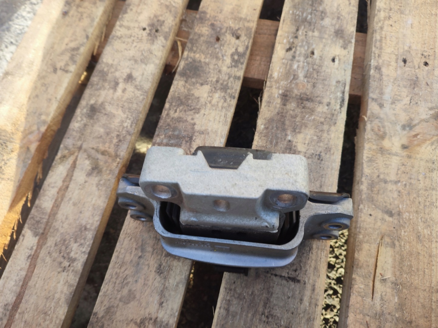 holder gearbox mounting VOLKSWAGEN 1K0199555CE