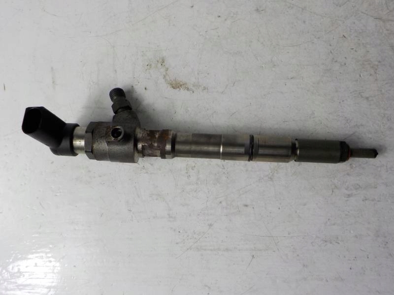 SKODA OCTAVIA II injector 03L130277B 1.6 TDI CONTINENTAL