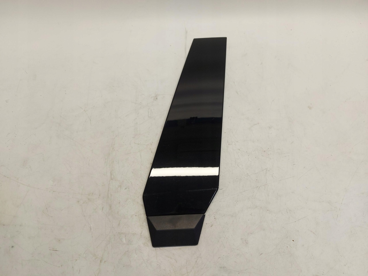 Audi A7 II 4K8 4M0 TFSI moulding cover SLUPKA left