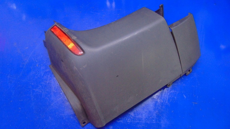 Ecke der Stoßstange rechts heck MERCEDES SPRINTER W910 910 A910 907 A907 W907