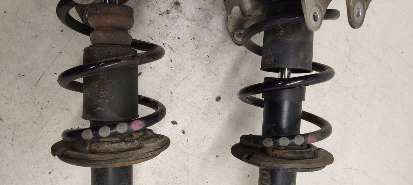 shock absorber spring front sususpension Audi A4 B8 1,8 TFSI