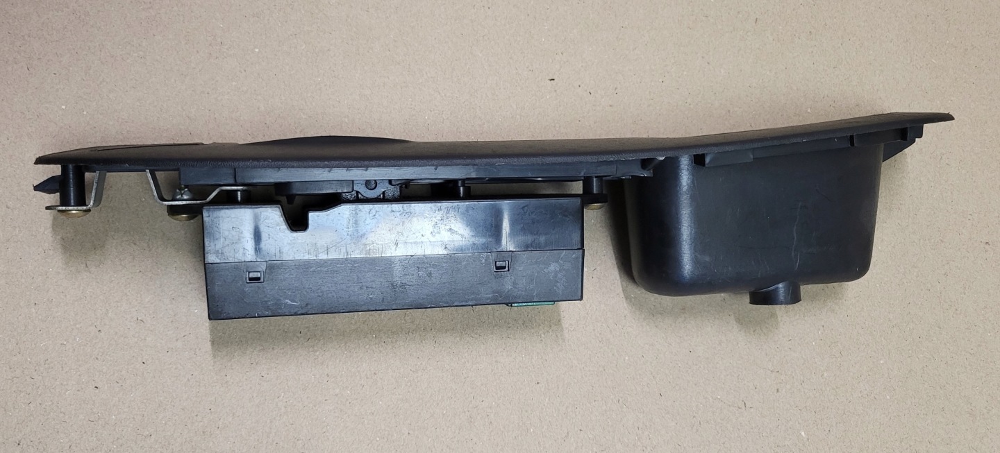 PANEL window control switch cover MITSUBISHI COLT MR194830 C8D-D160M OE EU