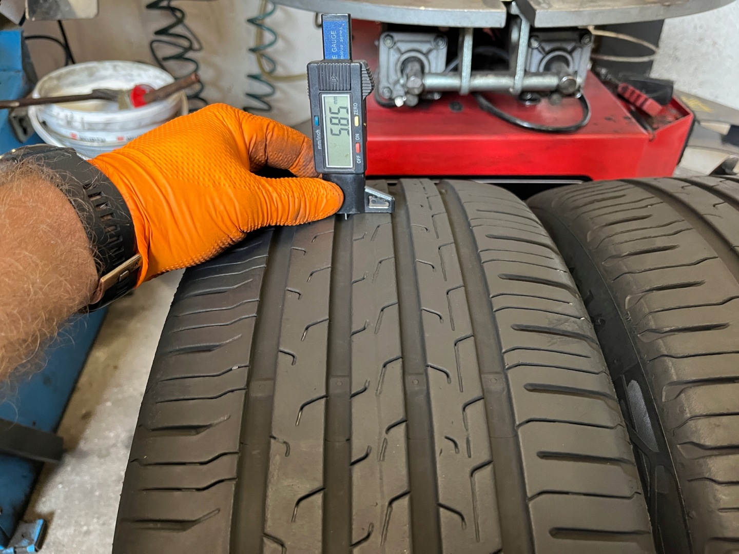 2 tyres summer 225/45R18 95Y Continental EcoContact 6 6mm