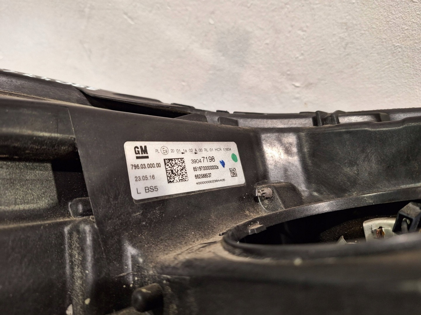 light front left LED 39047198 OPEL ASTRA K 15