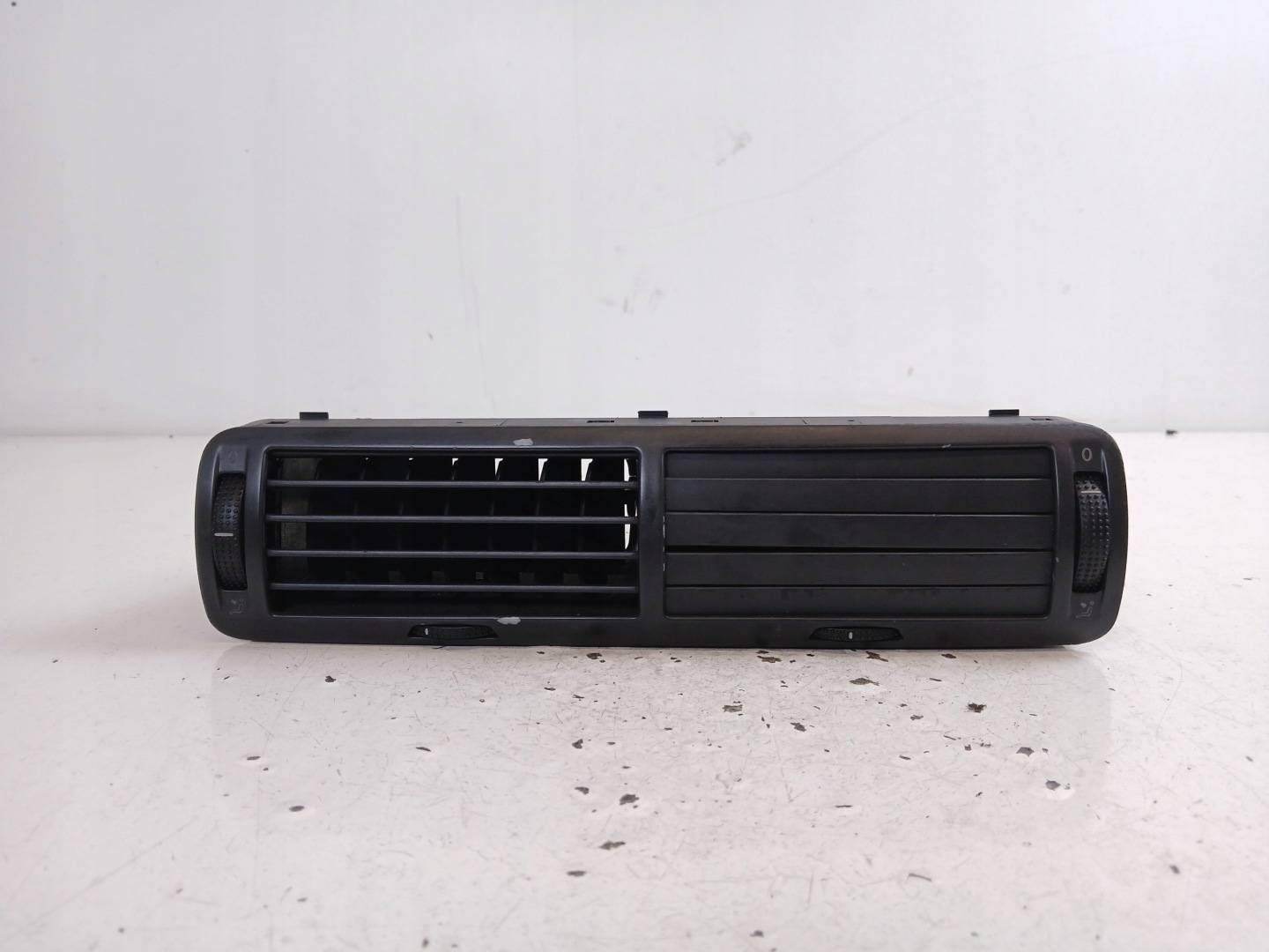 VW PASSAT B5 LIFT grid air conditioning devices central 3B0819728D