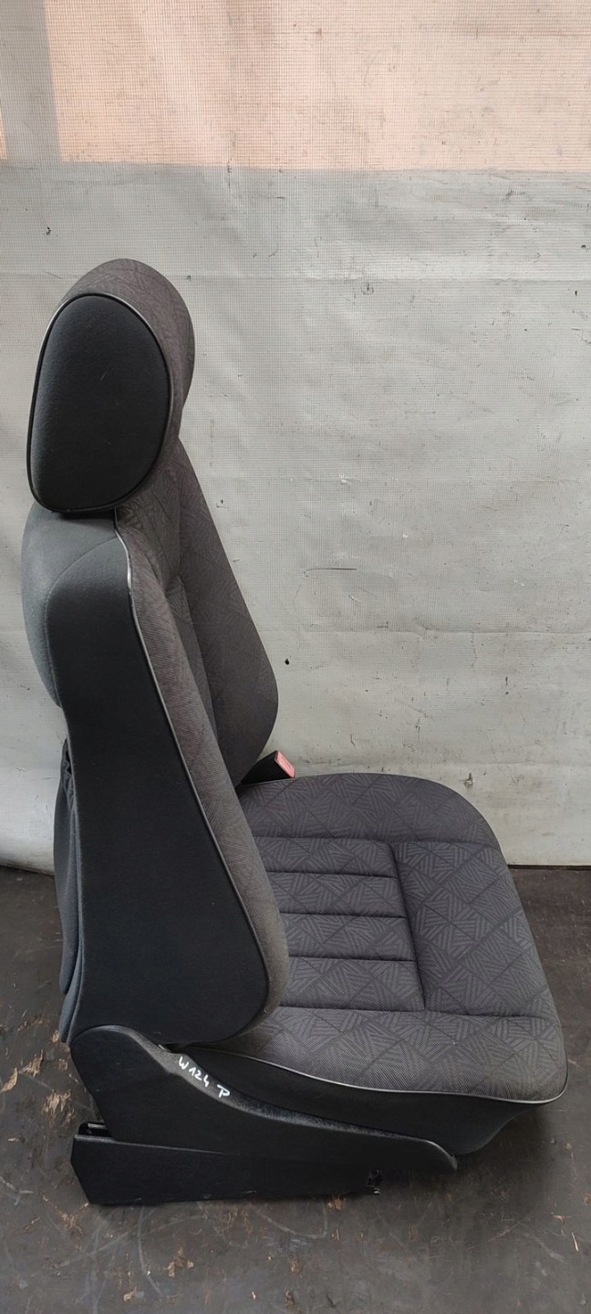 Sitz Sitze komplet 7 osob Mercedes W124 2,2