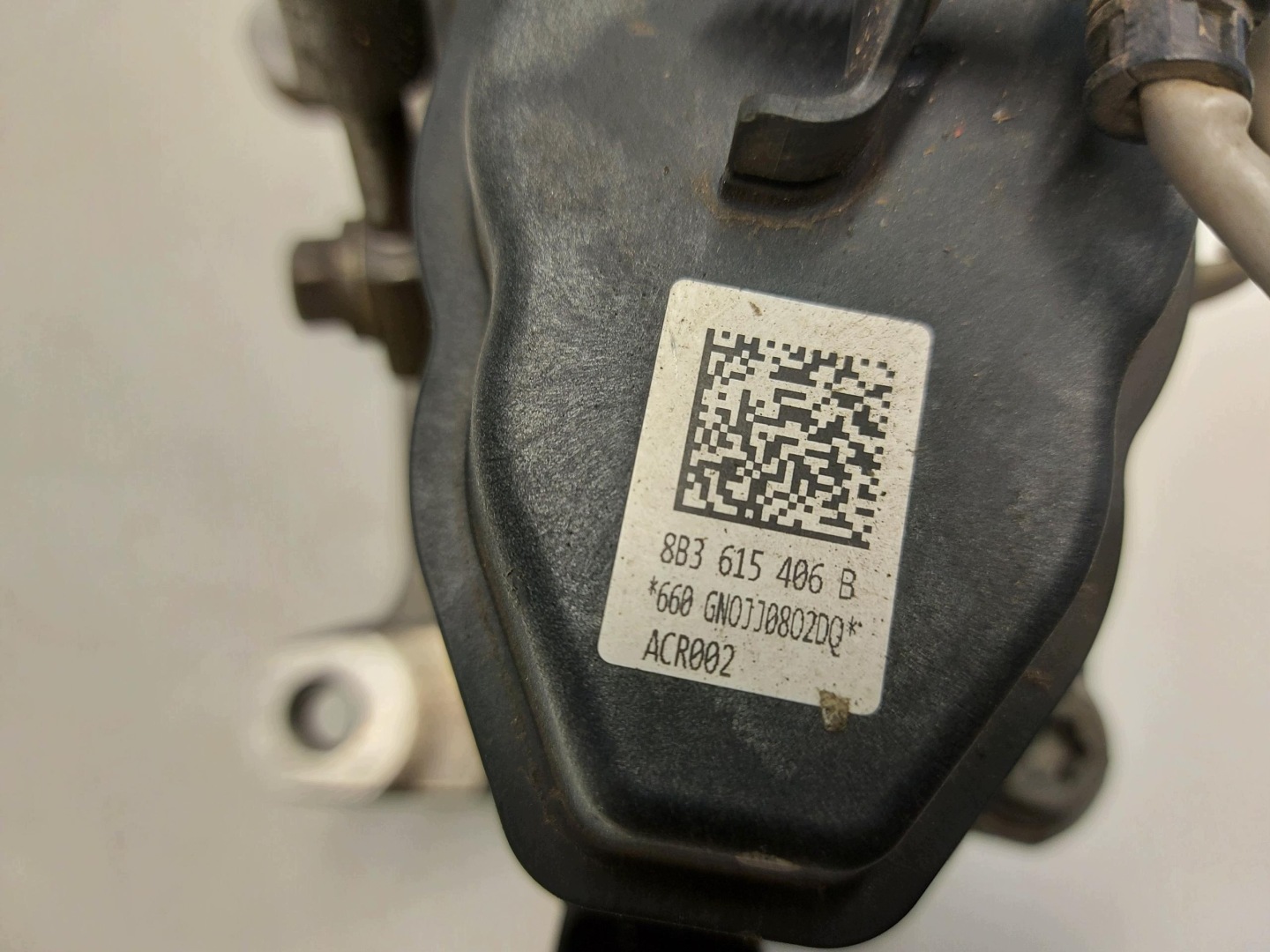 AUDI A5 8B3 B10 AVANT caliper brake rear part right 8B3615406B