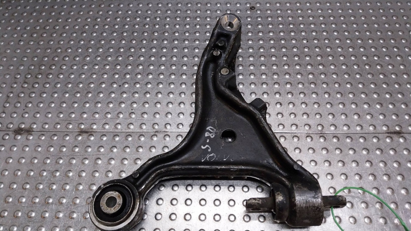 arm right front 9492108 P8649542 VOLVO S80 and