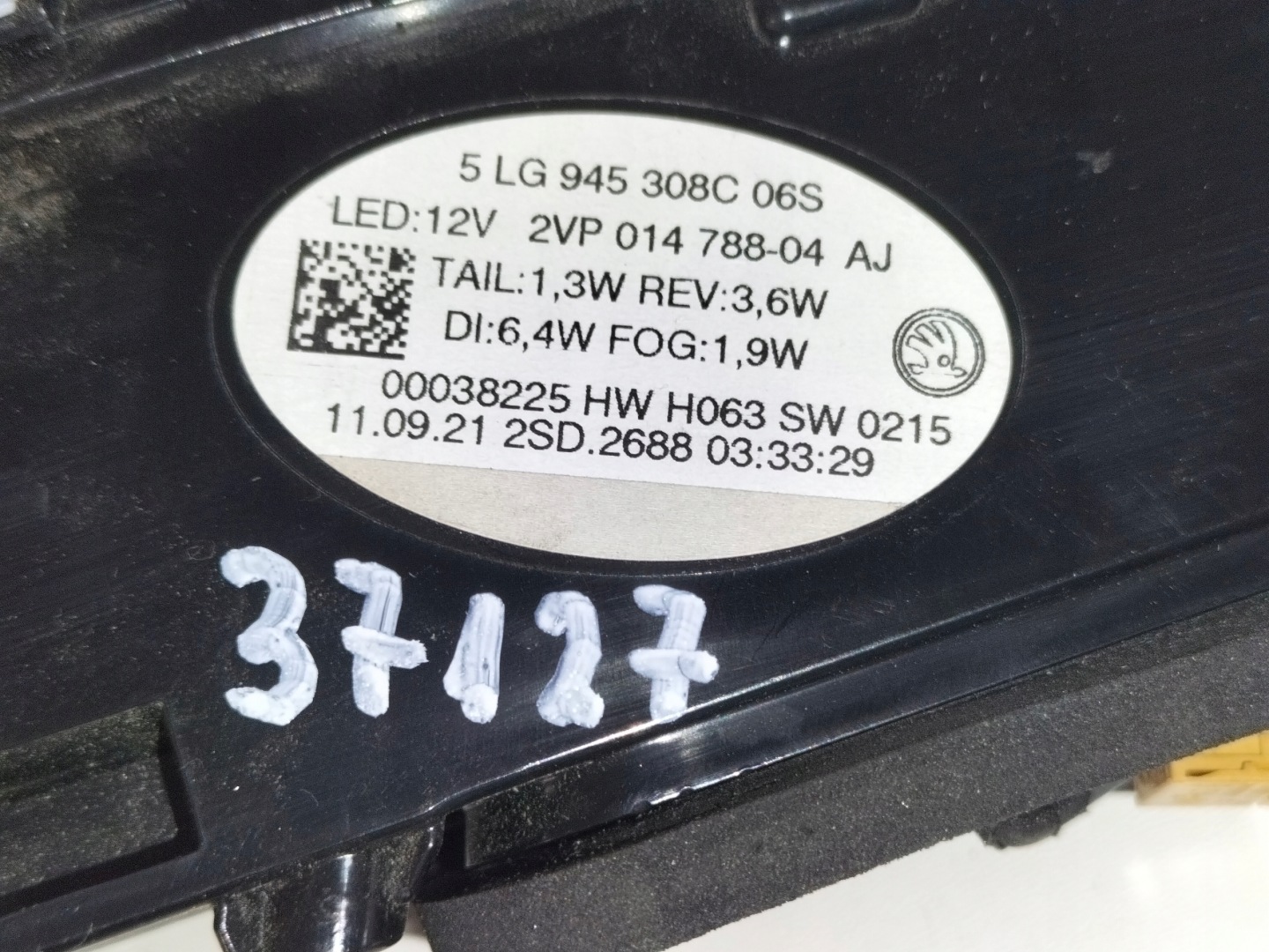light rear rear part right SKODA ENYAQ 21- LED