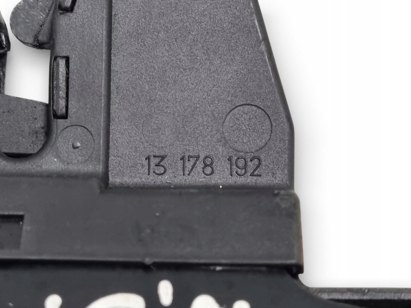 lock bonnet boot Opel Vectra C facelift 2008 13178192