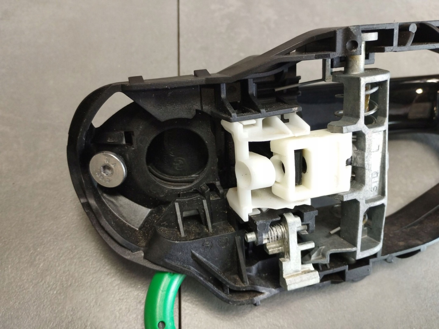 BMW X4M F98 2020 handle left rear part exterior 9881773