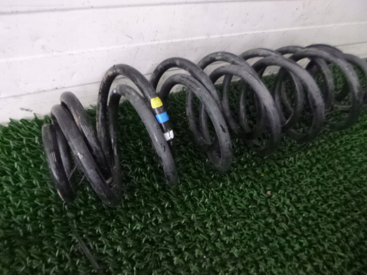 CROSSLAND X 17- springs spring springing rear part