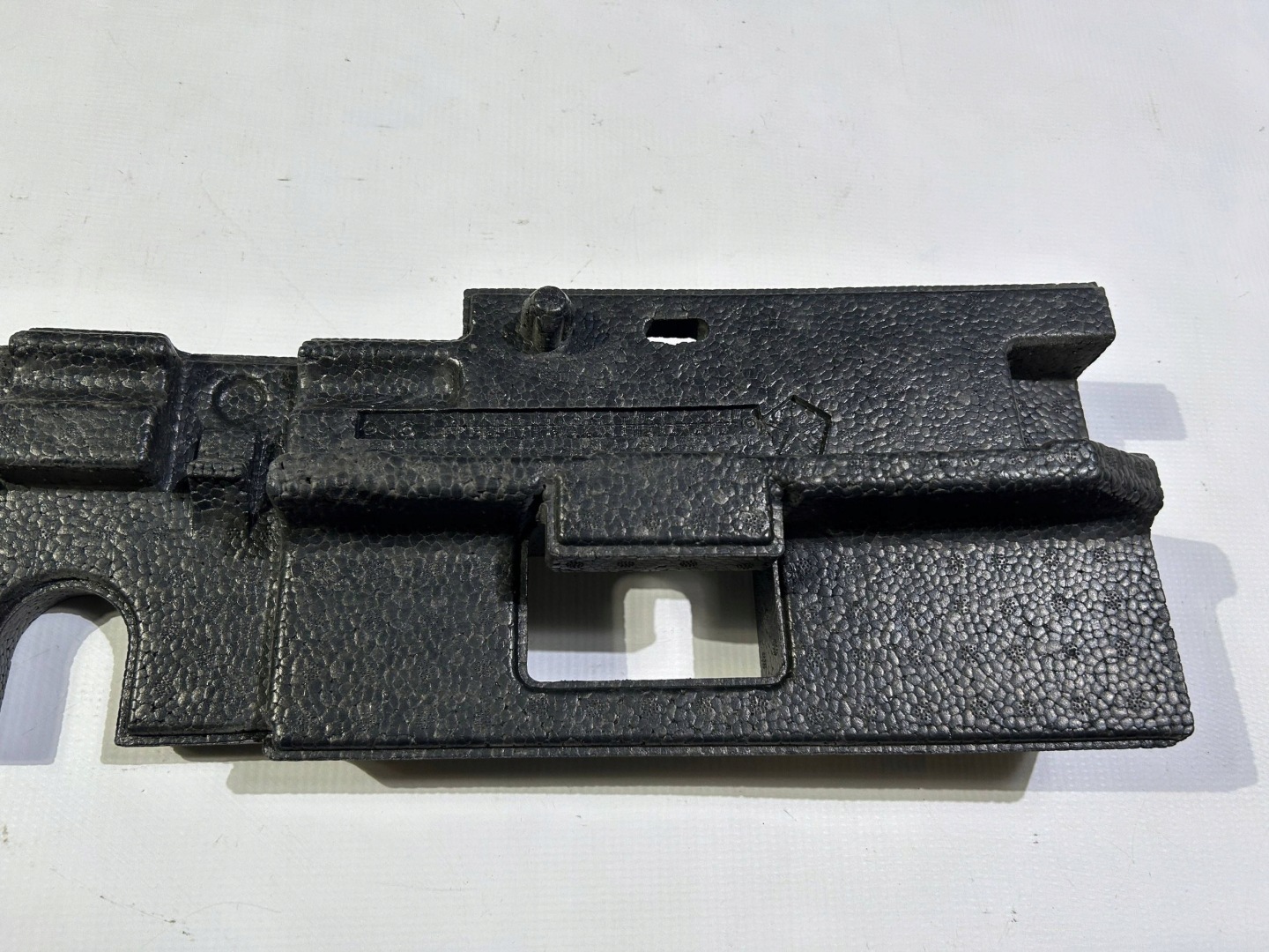 Absorber der Stoßstange vorne vorne Dodge Durango 2014r