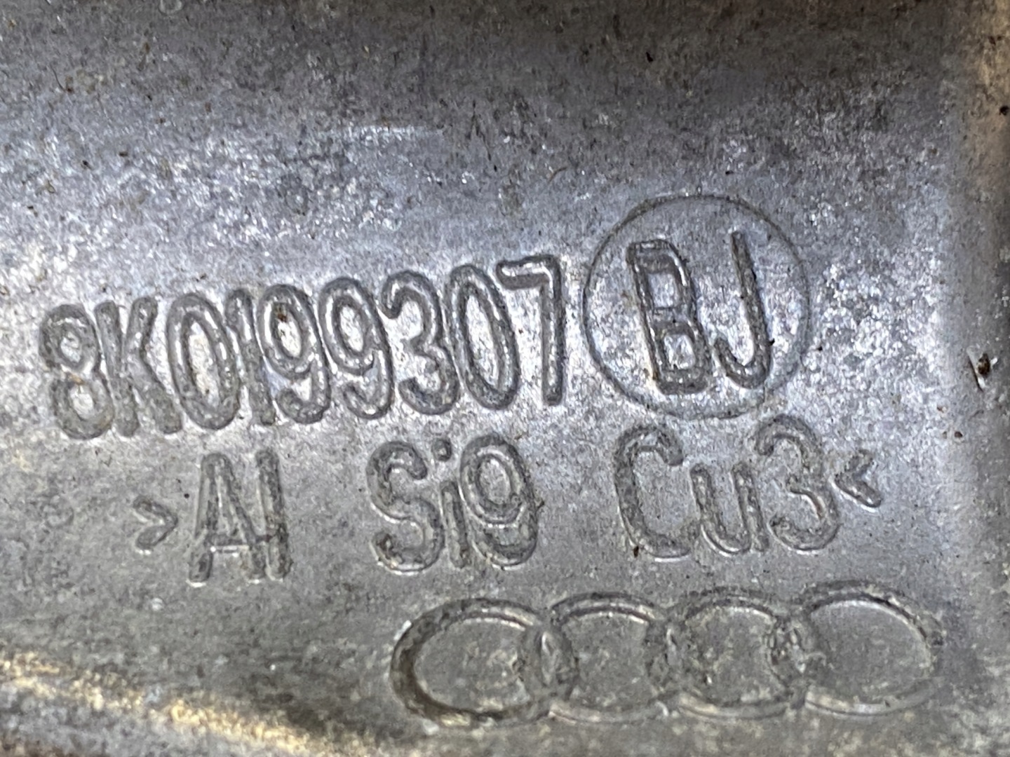 AUDI 3.0TDI engine mount left 8K0199307BJ