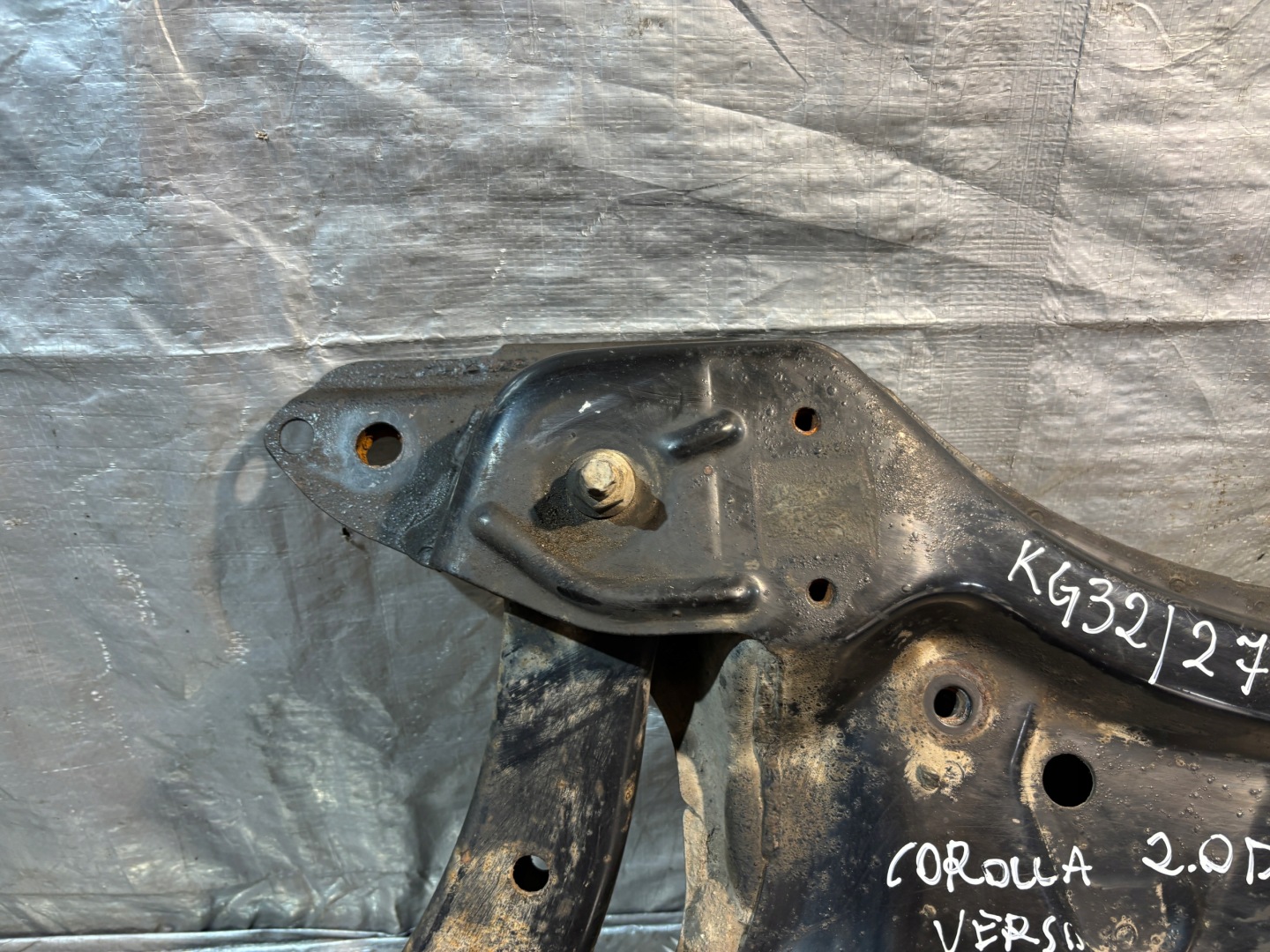 subframe front subframe Toyota Corolla Verso and 1 2.0 D-4D