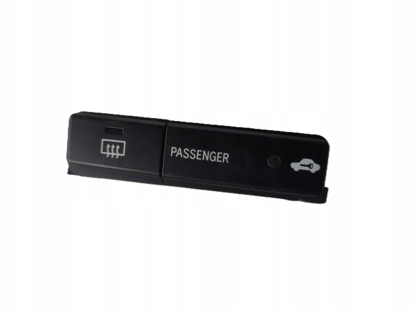 switch OGRZEWANIA windows TOYOTA Avensis T25
