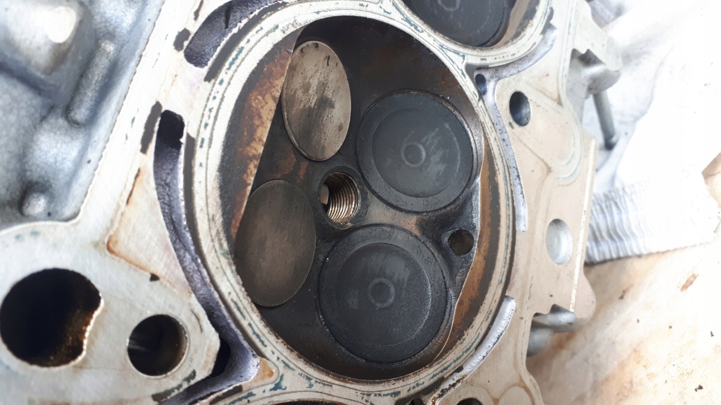 A6 C7 4G A7 hlava ventilů 3.0 TFSI S4 B8 SQ5 S5