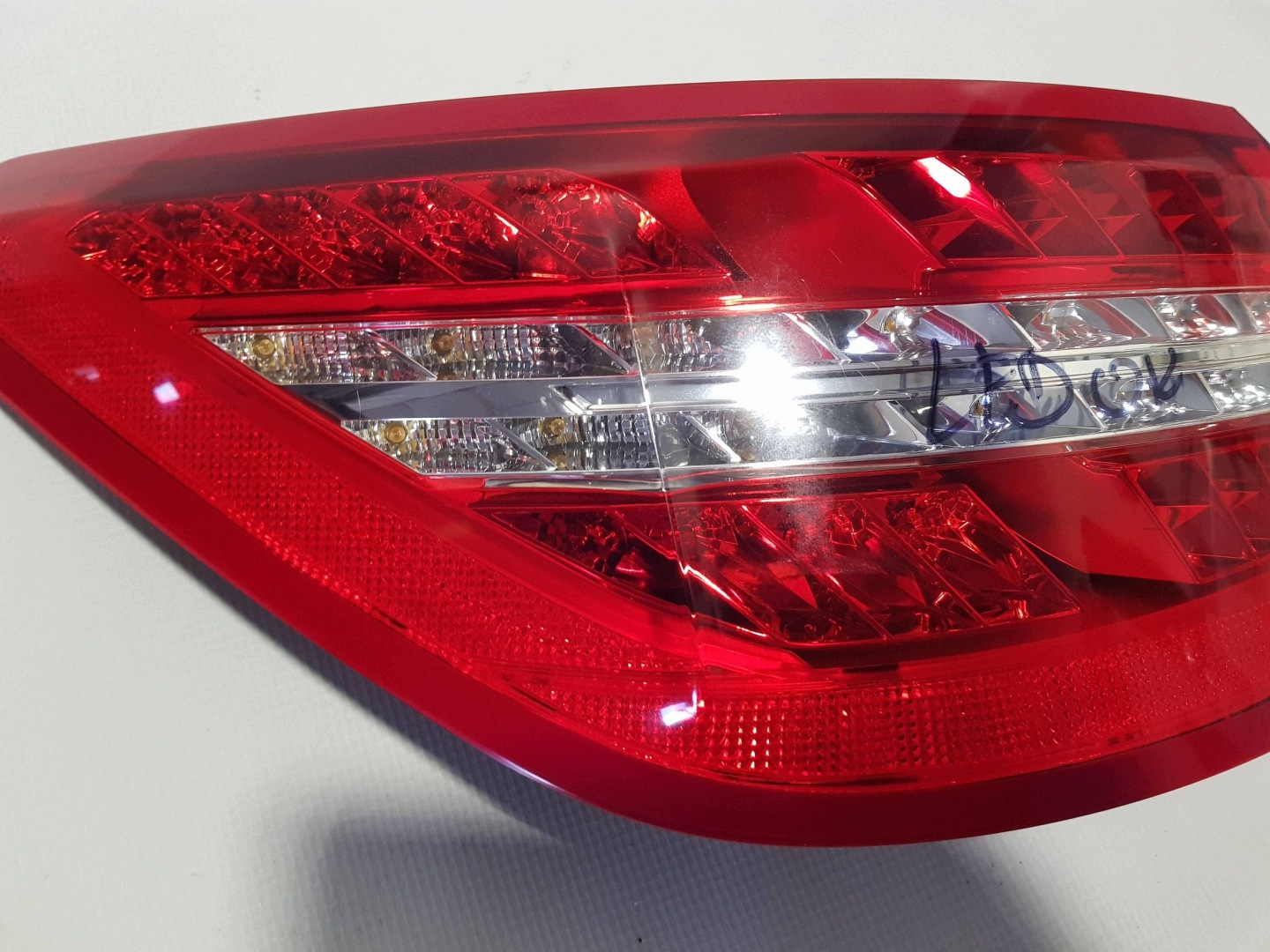 light left rear part left rear MERCEDES W207 COUPE CABRIO A2079060158