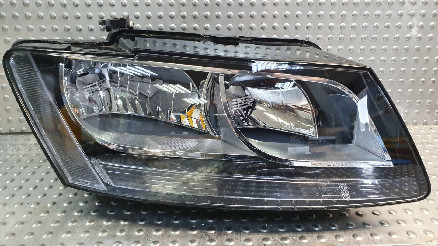 Licht vorne rechts AUDI Q5 08- 8R0941030