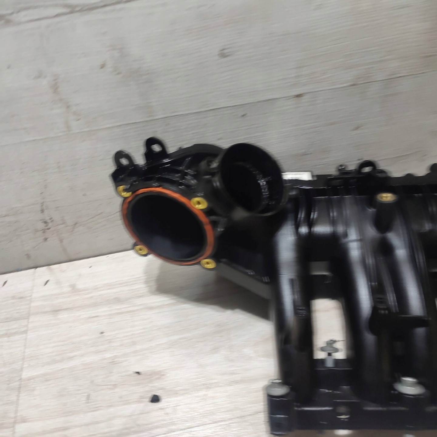 intake manifold Jaguar F-Pace G4D39424AC