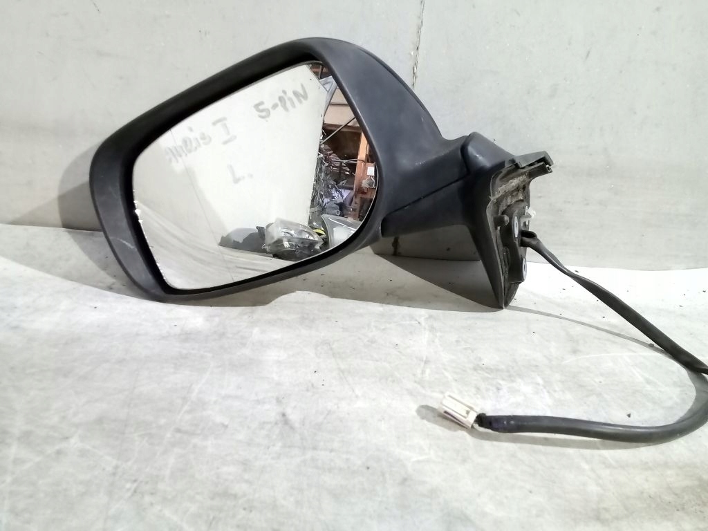 Toyota Auris and 1 E15 HB mirror left elektr 5 PIN