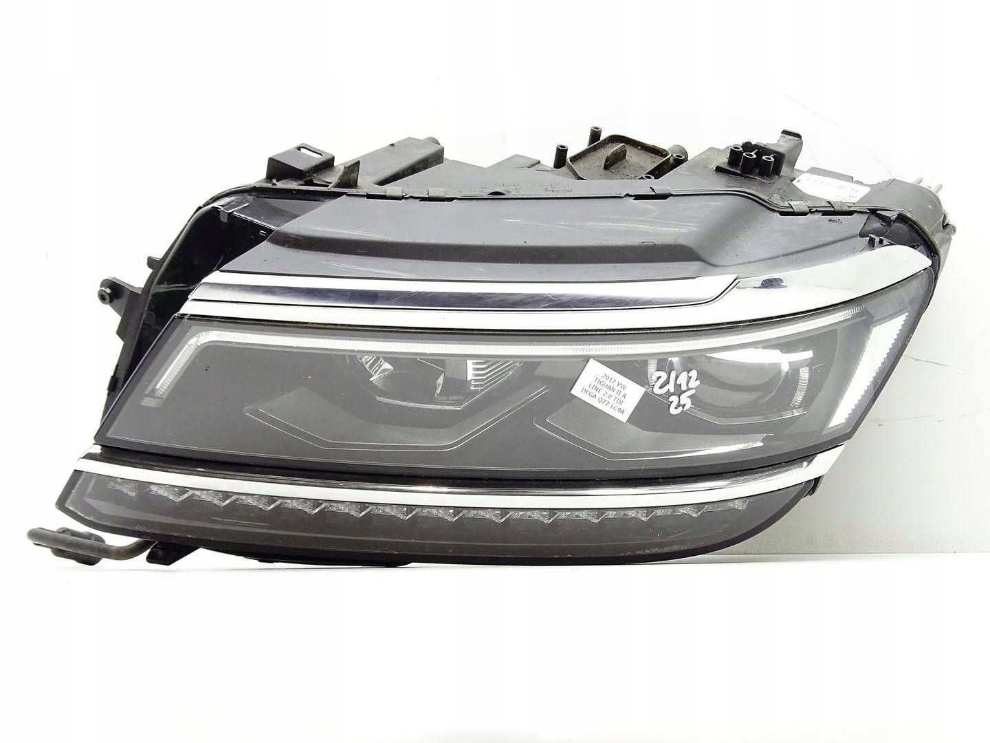 REFLEKTOR light left front left front FULL LED VW TIGUAN II 5NC941081A