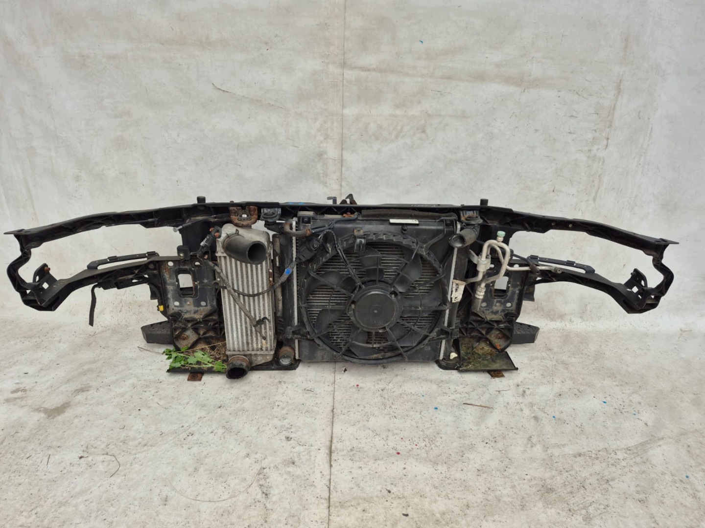 HYUNDAI I30 and CRDI 07- front body wall front pillar iron radiator
