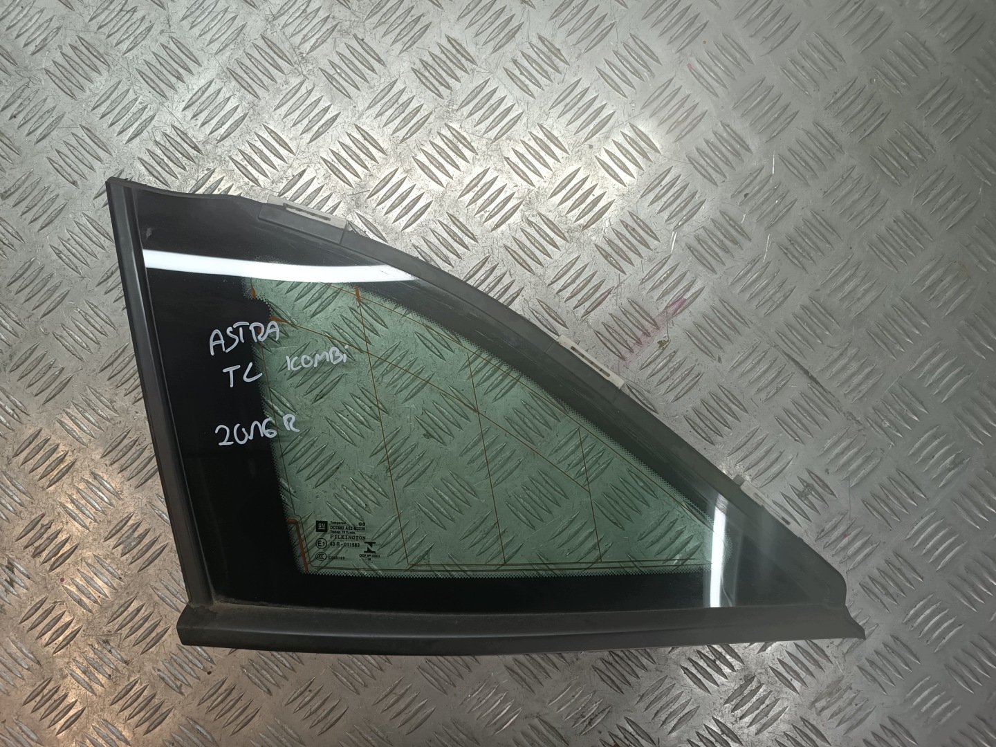 window rear left bodywork OPEL ASTRA K V KOMBI 2016R