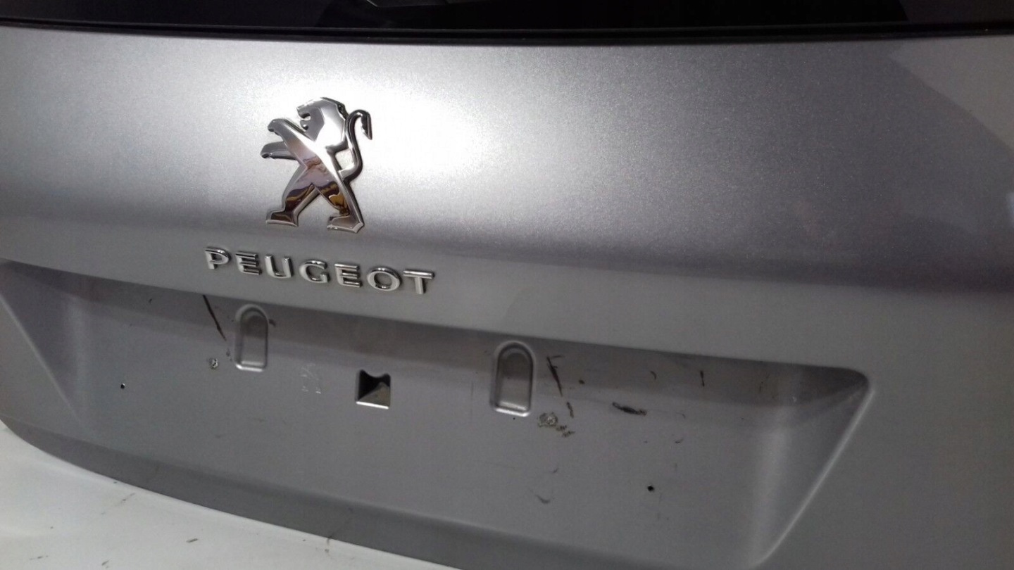 Peugeot 308 HB 2015r boot doors rear part srebrna (637)