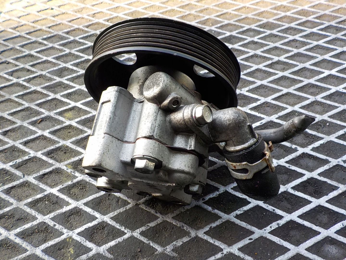 CHEVROLET CRUZE 2.0 VCDI servo pump 96837814