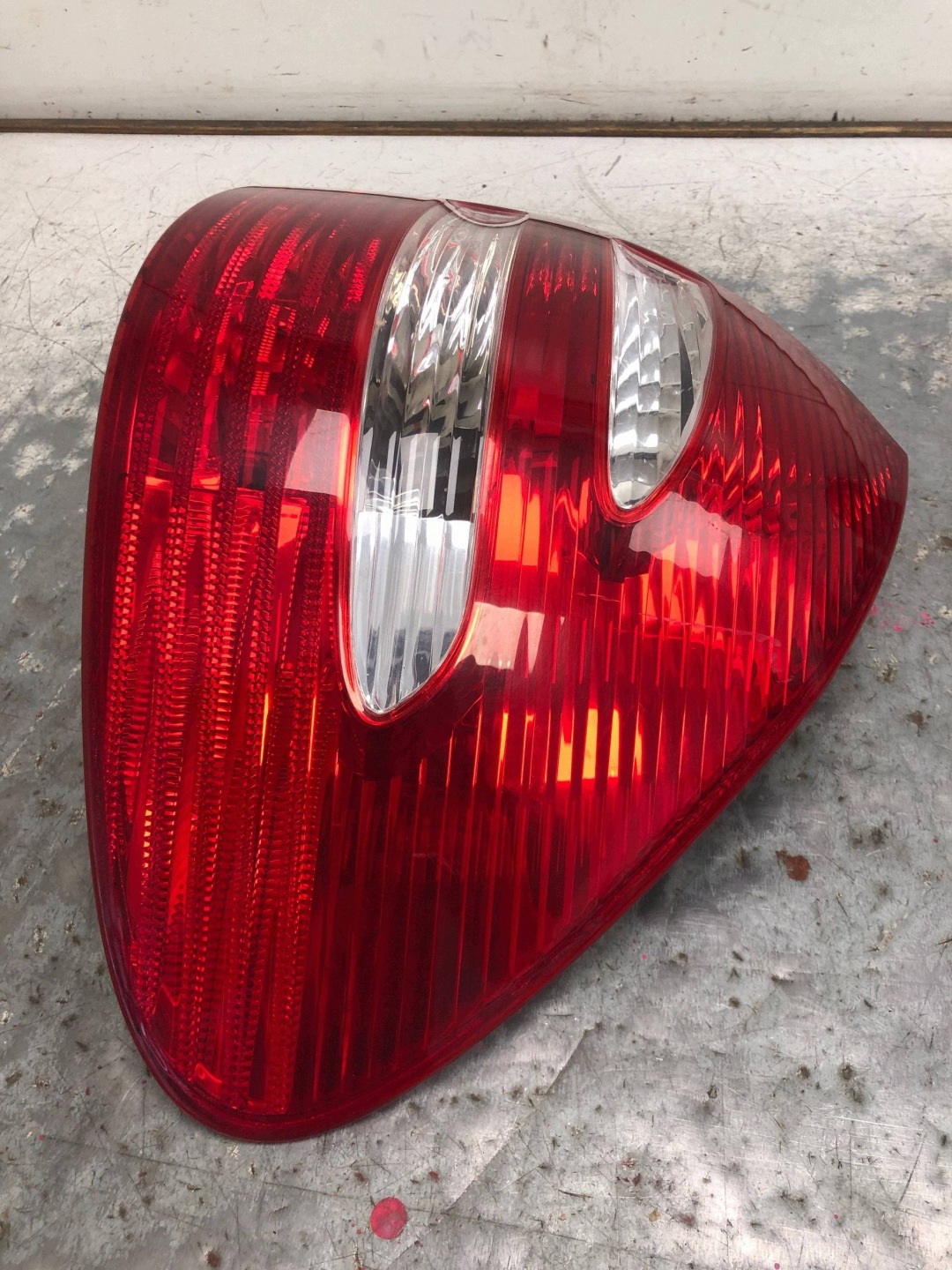 light right rear part MERCEDES W211 sedan A2118200464