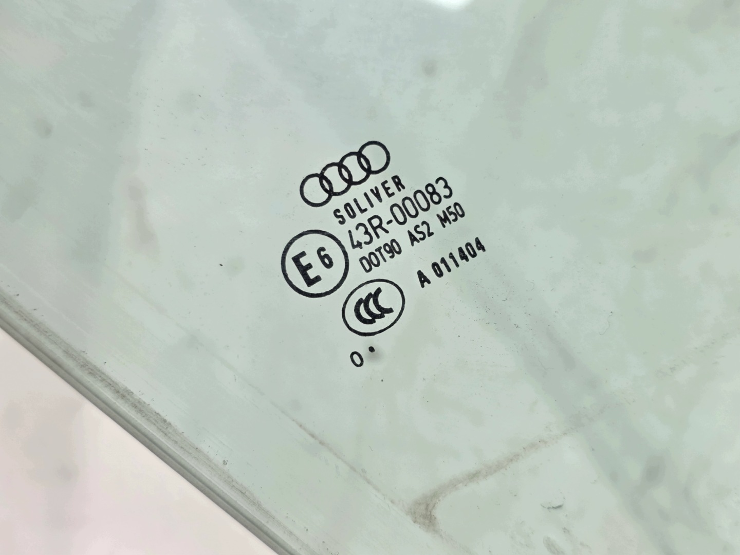 window side door right front AUDI A6 C7 2020 ROK