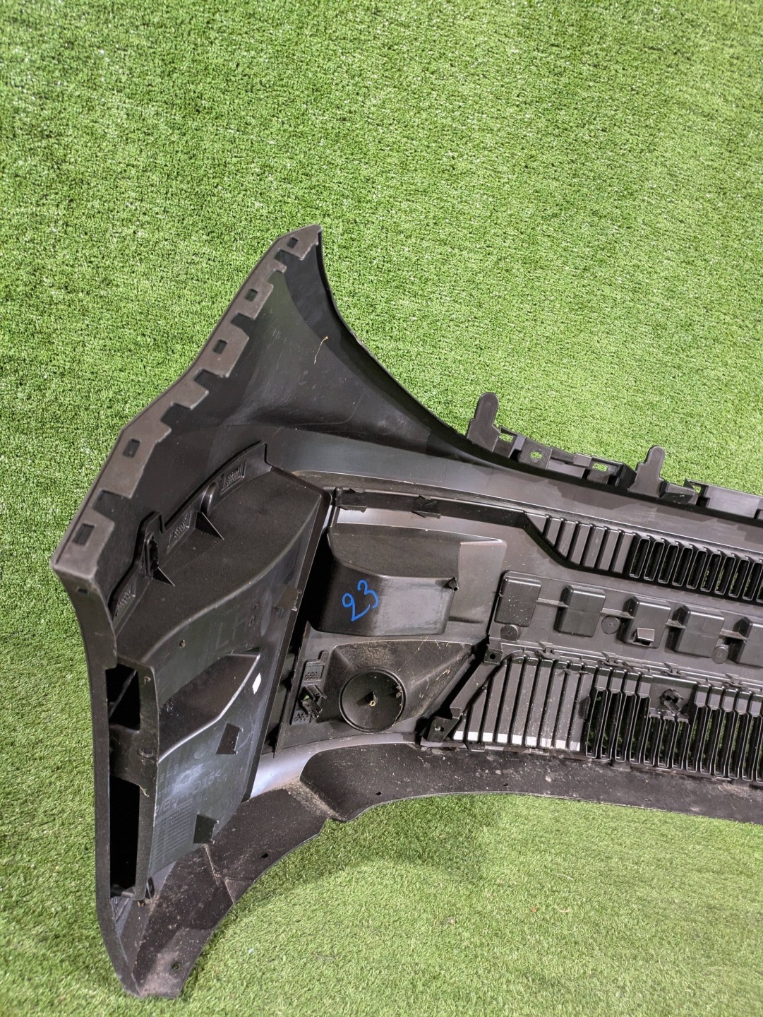 front bumper front RENAULT MASTER IV LIFT 24- NR.Z9565