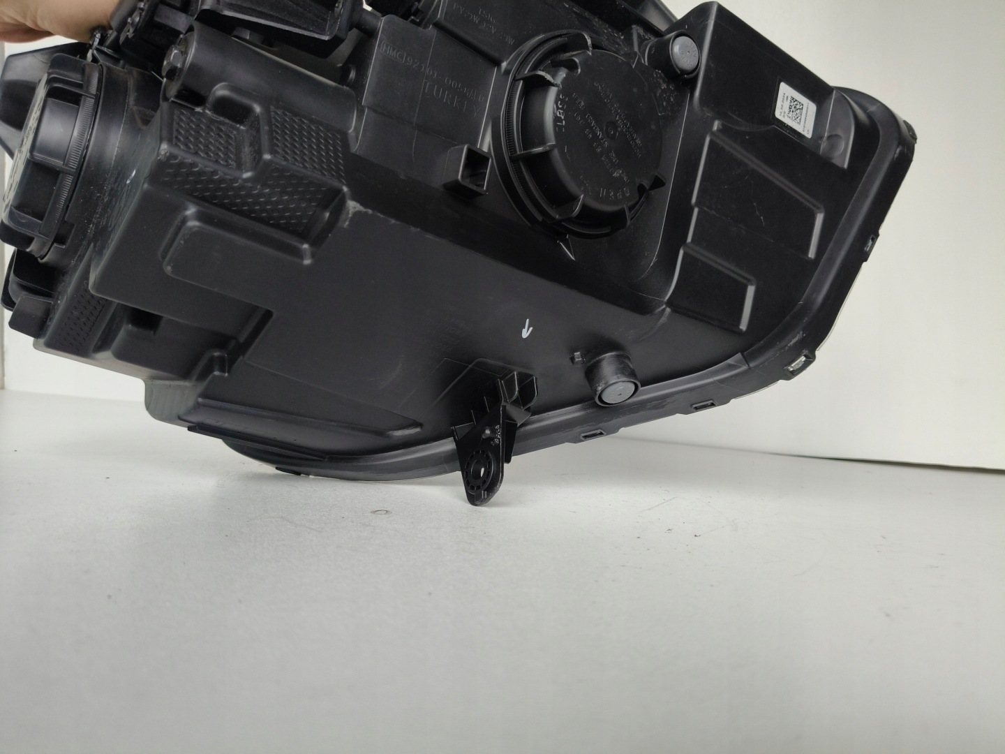 light left REFLEKTOR HYUNDAI BAYON 21