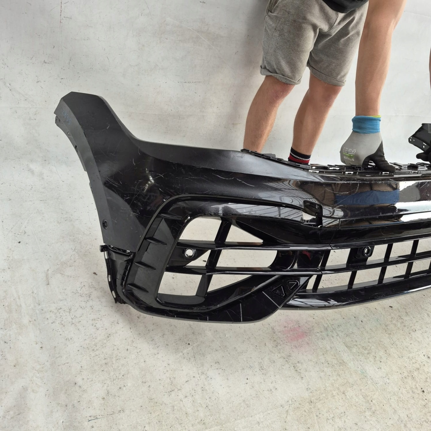 VW TIGUAN II 2 R LIFT 20-24 bumper front front PDC