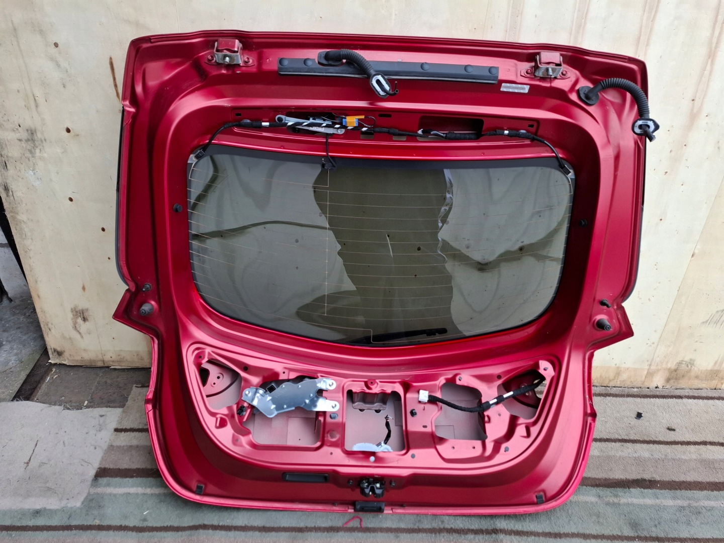 heckklappe kofferraumdeckel MAZDA 2 rote 22r 5D